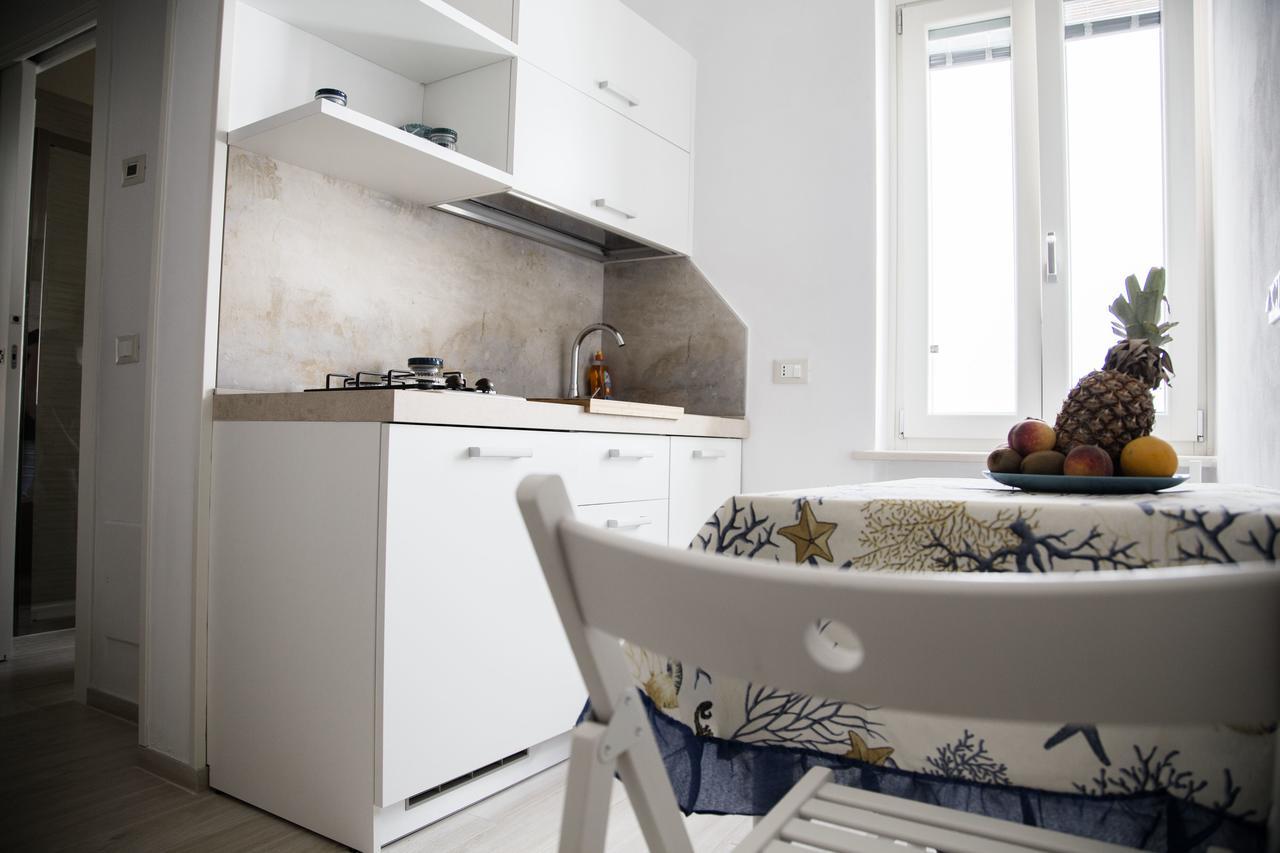 פולינאנו א מארה Tre Archi Apartment & Relais מראה חיצוני תמונה